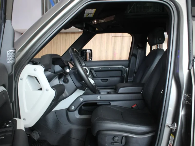 2022 Land Rover Defender P400 3.0L Inline-6 Turbo Engine Grey Black SUV
