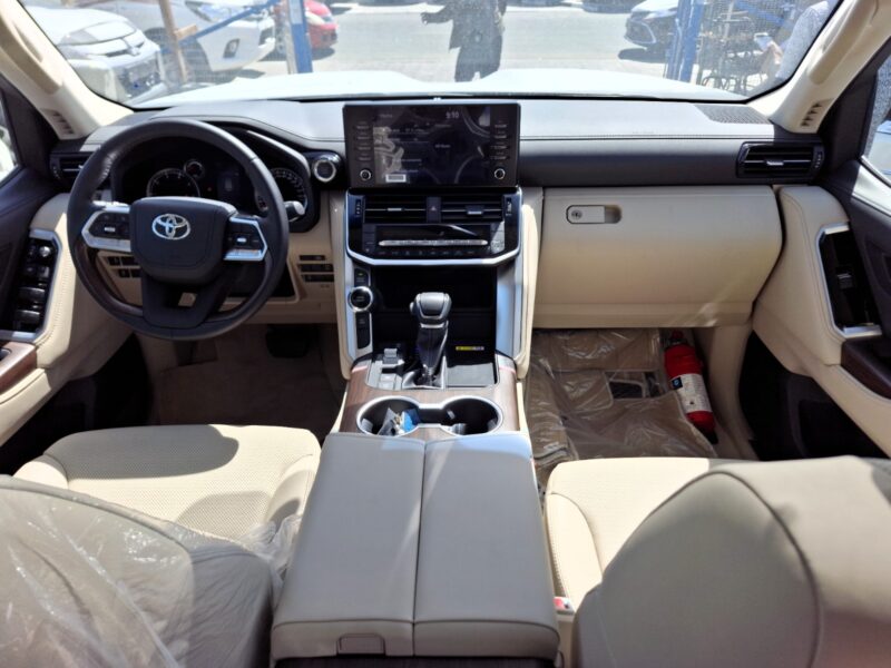 2024 Toyota Land Cruiser GXR 3.3L V6 Twin-Turbo Black Beige SUV Petrol
