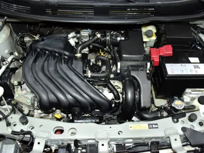 2016 Nissan Sunny SL 4 Cylinder Petrol Engine Silver Beige Sedan GCC Specs