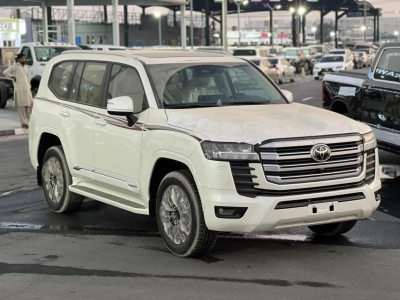 2026 Toyota Land Cruiser LC300 GXR 4.0L 6 Cylinder Petrol Engine White Beige SUV