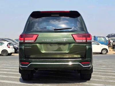 2015 Toyota Land Cruiser GR SPORT 4.6 Litres V8 Cylinder Engine Green Beige SUV