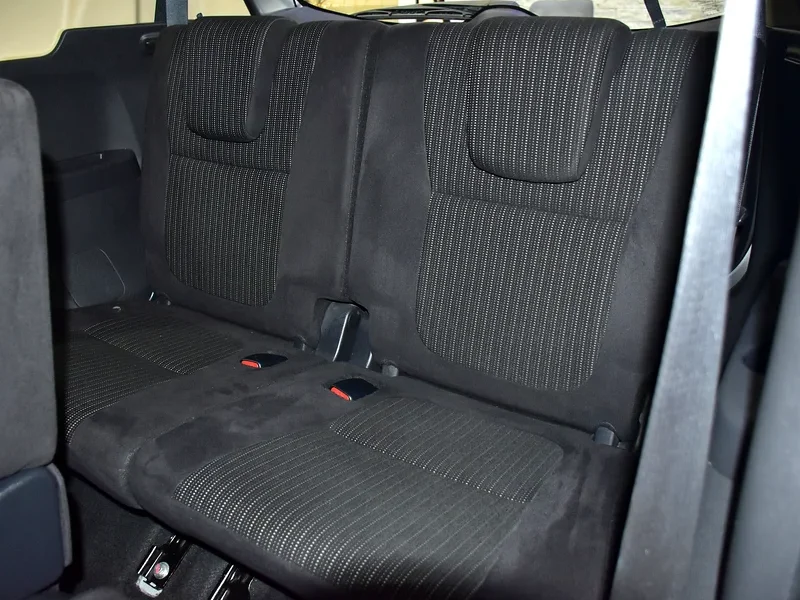 2022 Mitsubishi Xpander Medium Line 4 Cylinder Petrol Engine Silver Black Crossover