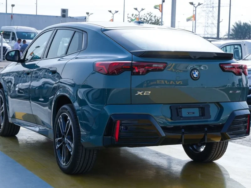 2025 BMW X2 2.0L TwinPower Turbo Inline 4-Cylinder Green Red SUV GCC Specs