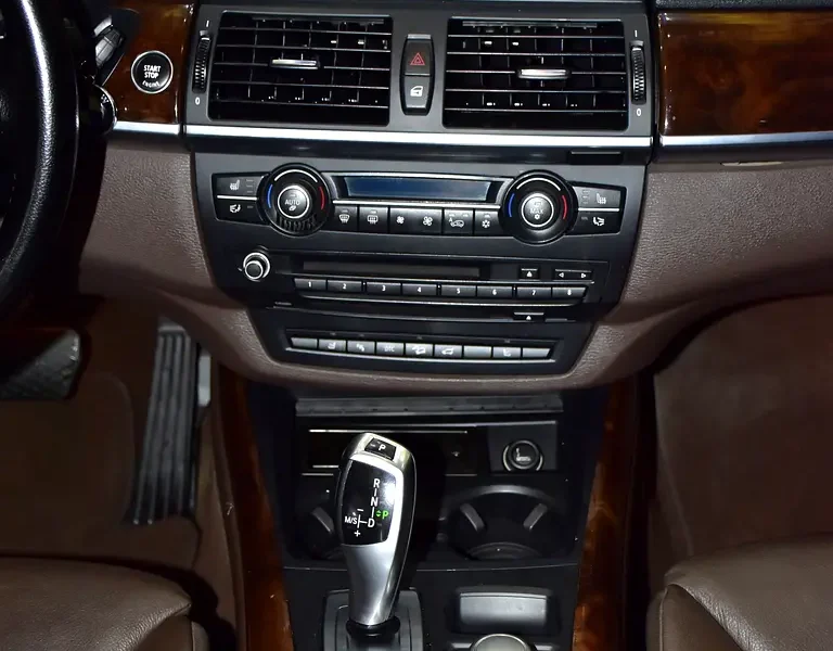 2008 BMW X5 4.8i 8 Cylinder Petrol Engine Grey Brown SUV GCC Specs