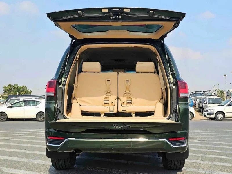 2015 Toyota Land Cruiser GR SPORT 4.6 Litres V8 Cylinder Engine Green Beige SUV