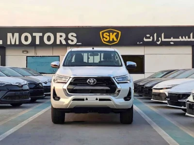 2025 Toyota Hilux SR5 WIDE BODY 2.4L DIESEL V4 AT White Black Pick Up Truck