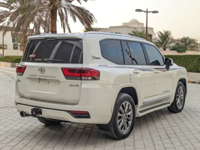 2022 TOYOTA LAND CRUISER DIESEL 6 Cylinders TWIN TURBO GXR White Beige SUV