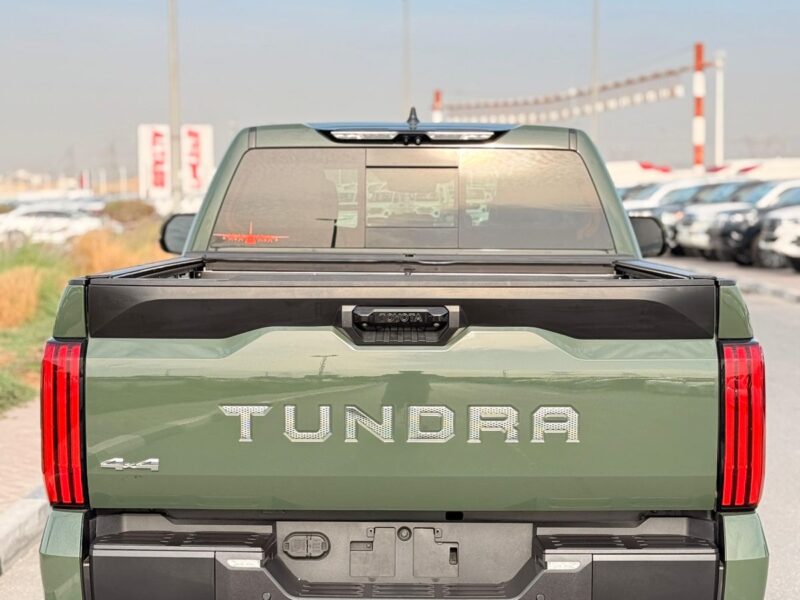 2022 TOYOTA TUNDRA SR5 4x4 3.5 Litre Turbo V6 Engine Green Black Pick UP