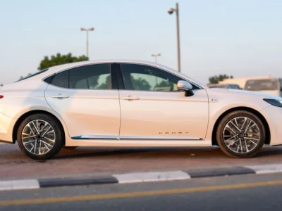 2026 Toyota Camry Lumiere 2.5L HEV Hybrid Inline-4 Full option White Tan Sedan