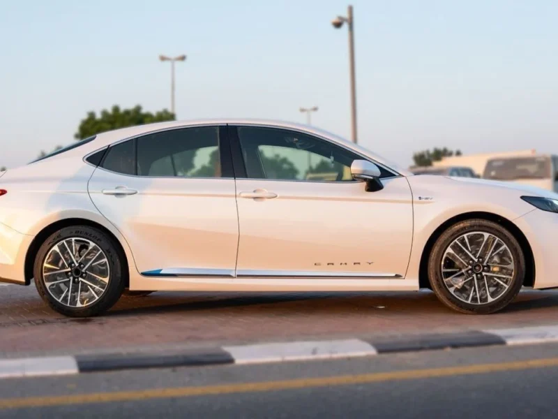 2026 Toyota Camry Lumiere 2.5L HEV Hybrid Inline-4 Full option White Tan Sedan