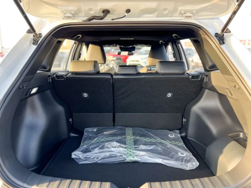 2025 TOYOTA FRONTLANDER HEV 2.0 Litres 4 Cylinders Engine White Black Sedan