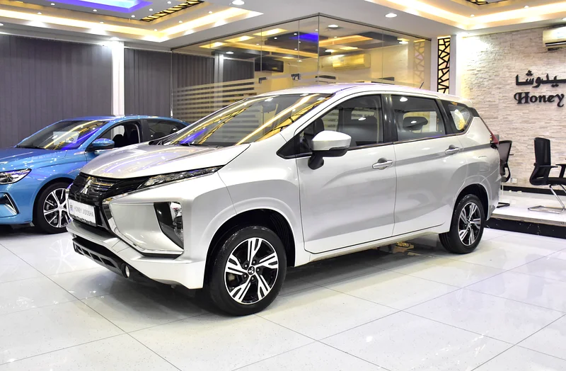 2022 Mitsubishi Xpander Medium Line 4 Cylinder Petrol Engine Silver Black Crossover