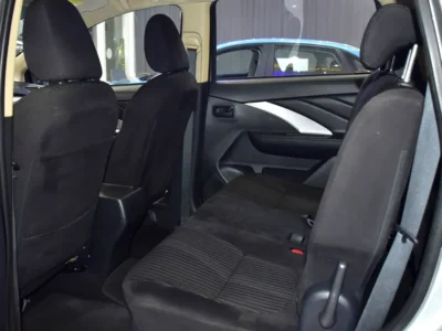 2022 Mitsubishi Xpander Medium Line 4 Cylinder Petrol Engine Silver Black Crossover