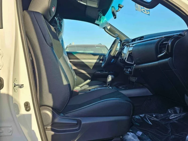 2025 Toyota Hilux GR SPORT 4.0 Litres V6 Engine PETROL White Black Pick Up Truck