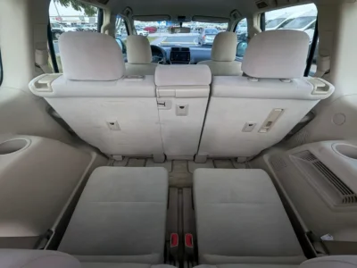 2021 Toyota Prado TXL GCC V6 4.0L Grey Beige SUV IN EXCELLENT CONDITION