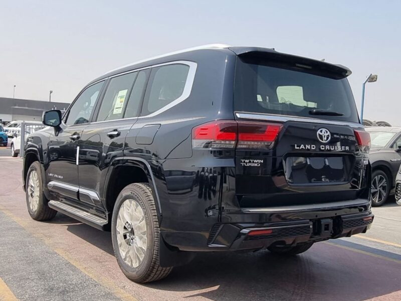 2025 TOYOTA LAND CRUISER 3.3L DIESEL VXR FULL OPTION Black Red SUV
