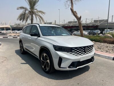 2026 Renault Koleos LE 2.0 Litres 4 Cylinders Petrol Engine Silver Beige SUV 4x4