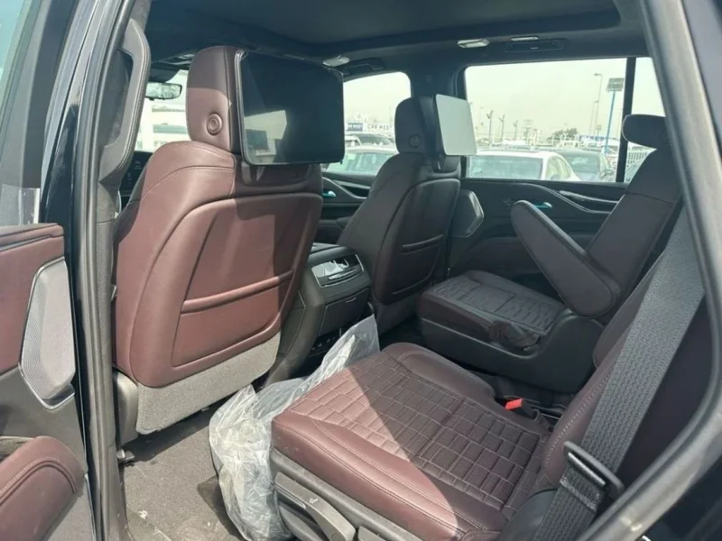 2024 Cadillac Escalade Sport Platinum 6.2L 8 Cylinders Engine 4WD Black Maroon SUV