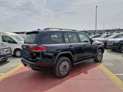2026 TOYOTA LAND CRUISER GRS 3.3L 6 Cylinder Petrol Engine Black Red SUV