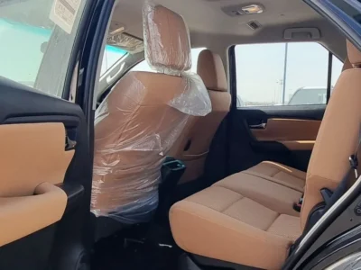 2026 TOYOTA FORTUNER 2.4L DIESEL 4X4 4 Cylinders Engine Black Beige SUV