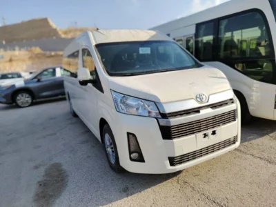 2026 TOYOTA HIACE 2.8L DIESEL GL GRADE 6 Cylinders Engine White Black Van