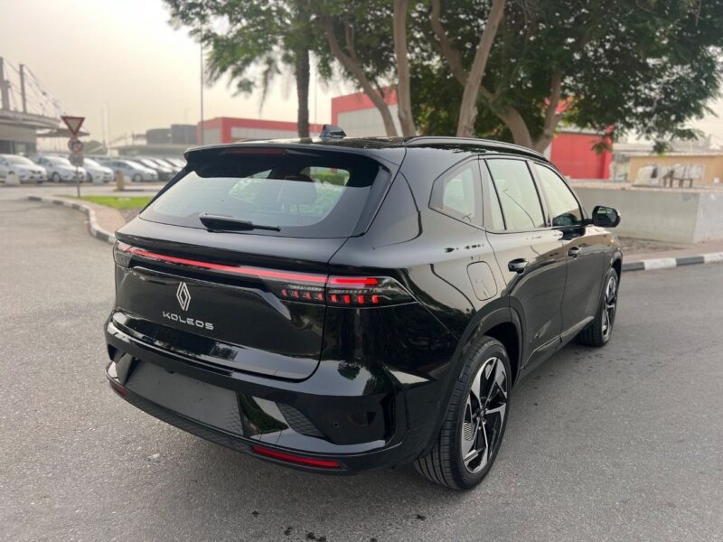 2026 Renault Koleos LE 2.5 Litres 4 Cylinders Petrol Engine Black Tan SUV 4x4