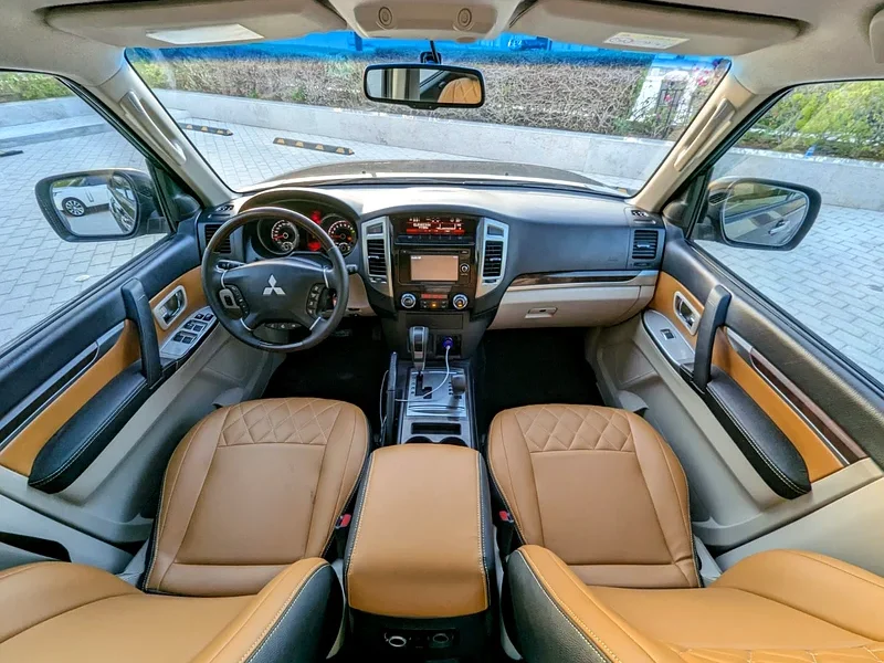 2017 Mitsubishi Pajero GLS V6 3.5L GCC MID OPTION Grey Brown SUV GCC