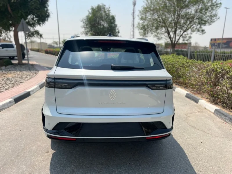 2026 Renault Koleos LE 2.0 Litres 4 Cylinders Petrol Engine Silver Beige SUV 4x4