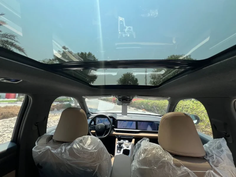 2026 Renault Koleos LE 2.0 Litres 4 Cylinders Petrol Engine Silver Beige SUV 4x4