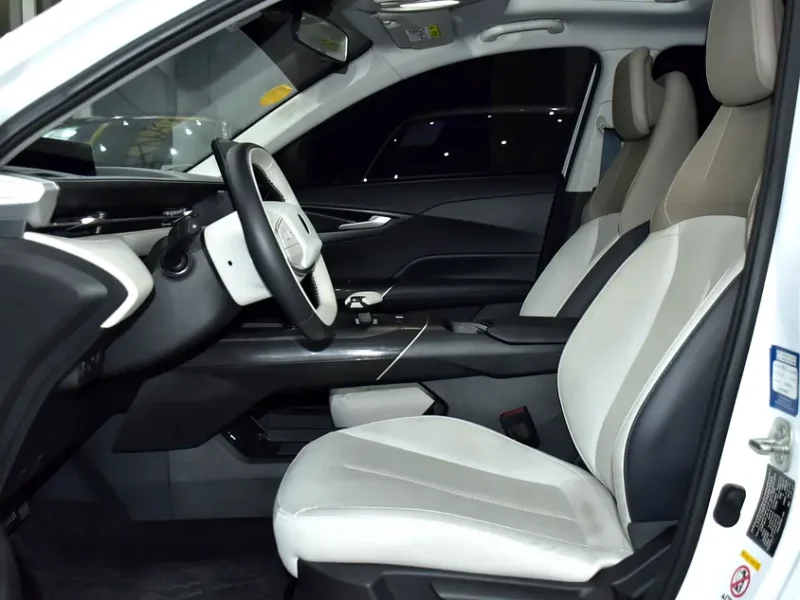 2025 Changan Eado Plus Trend 4 Cylinders Petrol Engine White Beige Sedan GCC