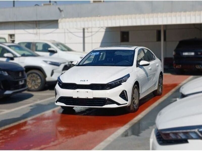 2025 KIA K3 1.5 Litres 4 Cylinders Petrol Engine White Black Sedan FWD