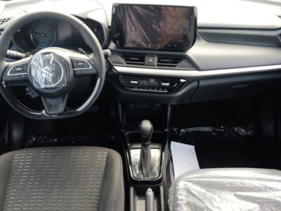 2025 Suzuki SWIFT GLX 1. 2 Litres 4 Cylinders Petrol Engine White Black Hatchback