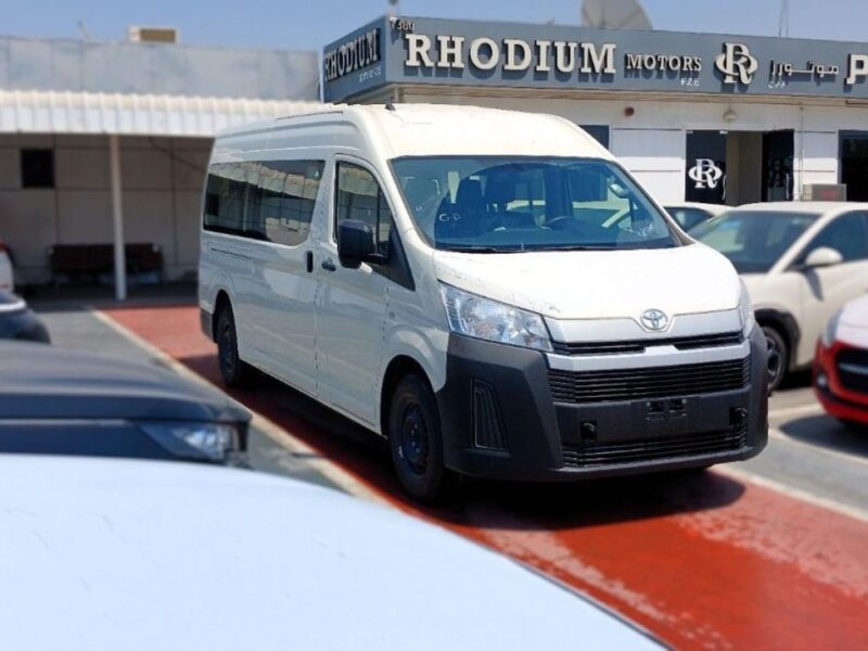 2025 Toyota HiAce 2.8L 4 Cylinders Diesel Engine Manual White Black Van