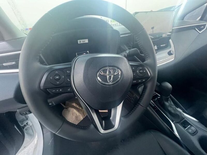2024 TOYOTA COROLLA 1.8L HEV 4 Cylinders Engine White Black Sedan FWD