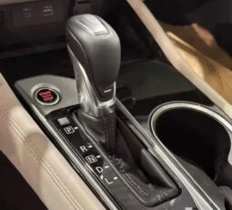 2024 Nissan Altima 2.5-liter inline 4 Cylinder Black Beige Sedan FWD