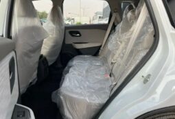 2024 Nissan X-Trail 2.5-liter 4 Cylinder Petrol Engine White Beige SUV