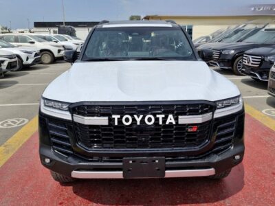 2026 TOYOTA LAND CRUISER GRS 3.3L 6 Cylinder Petrol Engine Black Red SUV