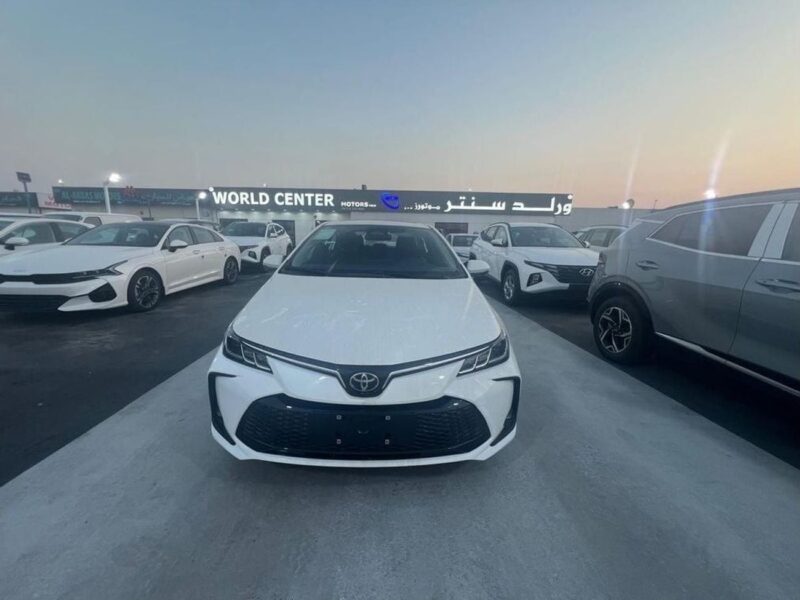 2024 TOYOTA COROLLA 1.8L HEV 4 Cylinders Engine White Black Sedan FWD