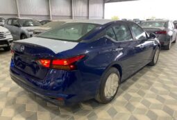 2024 Nissan Altima 2.5-liter inline 4 Cylinder Blue Beige Sedan FWD