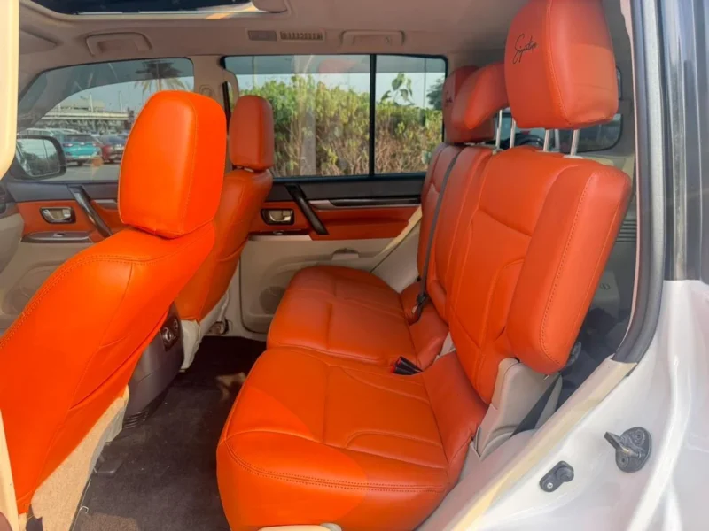 2022 Mitsubishi Pajero SIGNATURE EDITION 3.5 L 6 Cylinder White Orange SUV