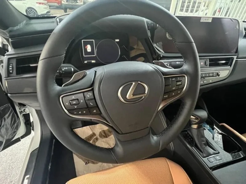 2024 Lexus ES300h 2.5 Litres 4 Cylinder Hybrid Engine White Tan Sedan FWD