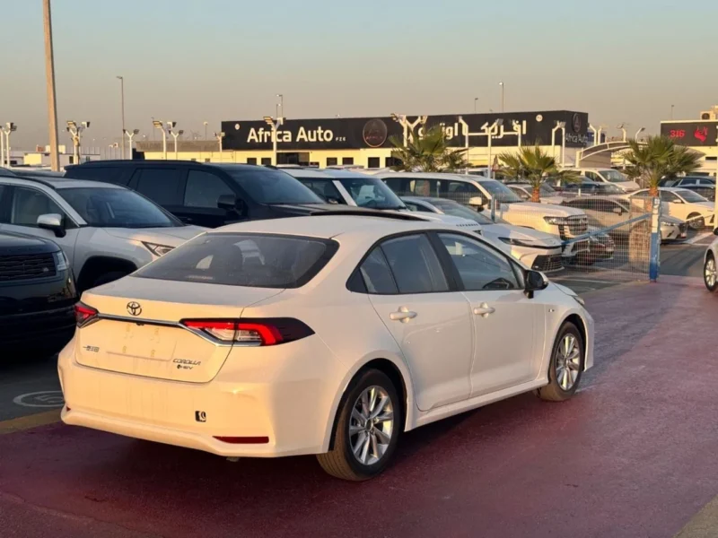 2025 TOYOTA COROLLA ELITE HYBRID 1.8L 4 Cylinders Engine White Black Sedan