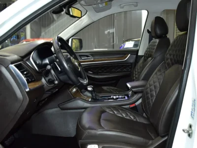 2021 MG RX8 Luxury 4 Cylinders Petrol Engine White Brown SUV GCC Specs