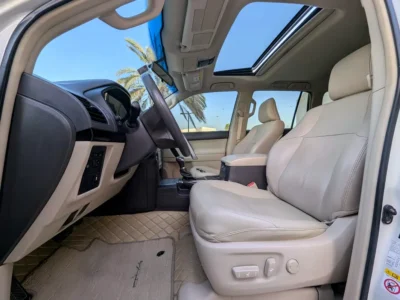 2018 Toyota Prado VXR 6 Cylinders Petrol Engine White Beige SUV GCC Specs