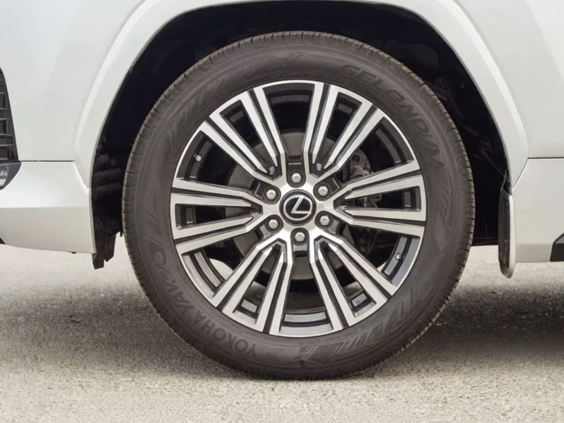 2025 LEXUS 700h 3.5L TWIN TURBO V6 TURBO SPORT Hybrid White Red SUV