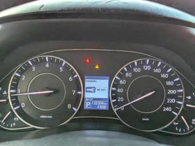 2014 Nissan Patrol LE Platinum City V8 5.6L Engine White Red SUV GCC Specs