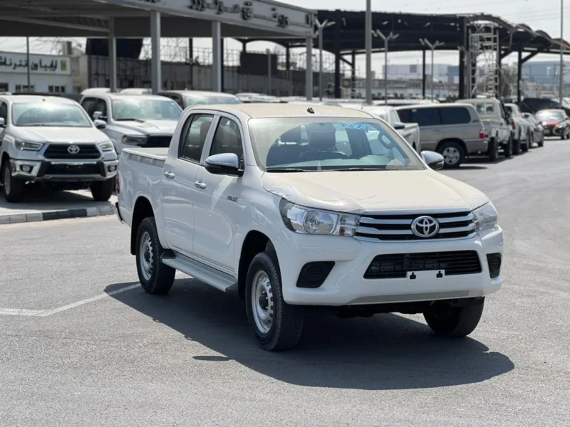 2026 Toyota Hilux DLX 2.7L 4 Cylinder Petrol 4x4 Double Cabin White Red Pick UP