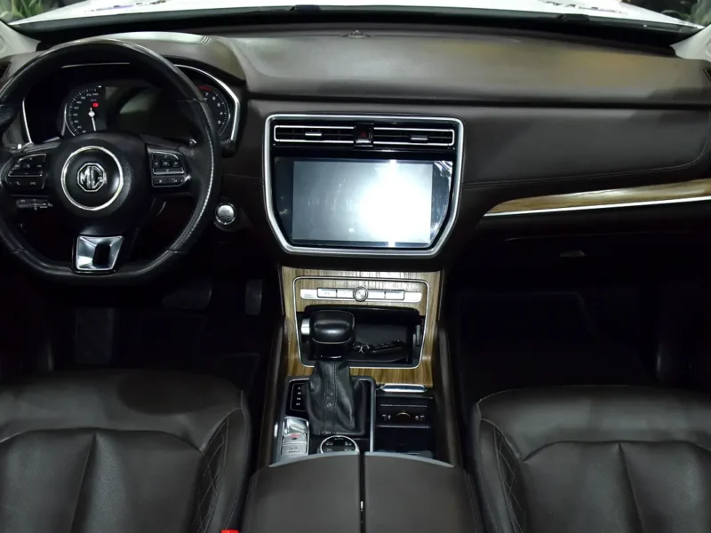 2021 MG RX8 Luxury 4 Cylinders Petrol Engine White Brown SUV GCC Specs