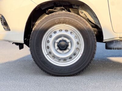 2026 TOYOTA HILUX DLX 2.4L 4 Cylinders Diesel GCC White Black Pick UP