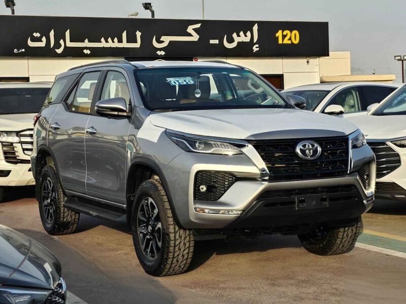 2024 Toyota Fortuner 4.0 Litres V6 Engine PETROL Silver Tan SUV GCC Specs